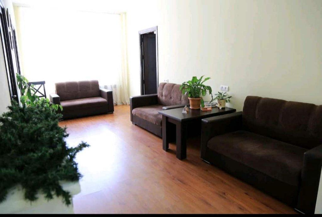 Merien Hotel Erivan Exterior foto